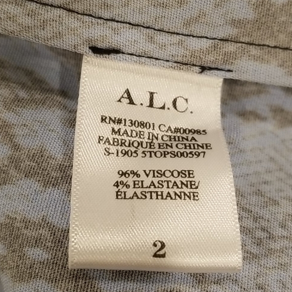 💕ALC💕 Anise Snakeskin Print Crepe Tank Top Blue 2 NWT - Picture 16 of 16